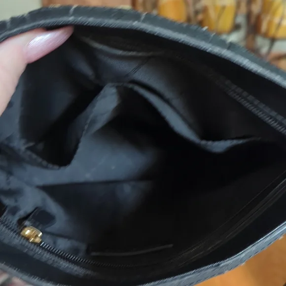 Michael Kors Elegant Black Crossbody Bag - Picture 6 of 6